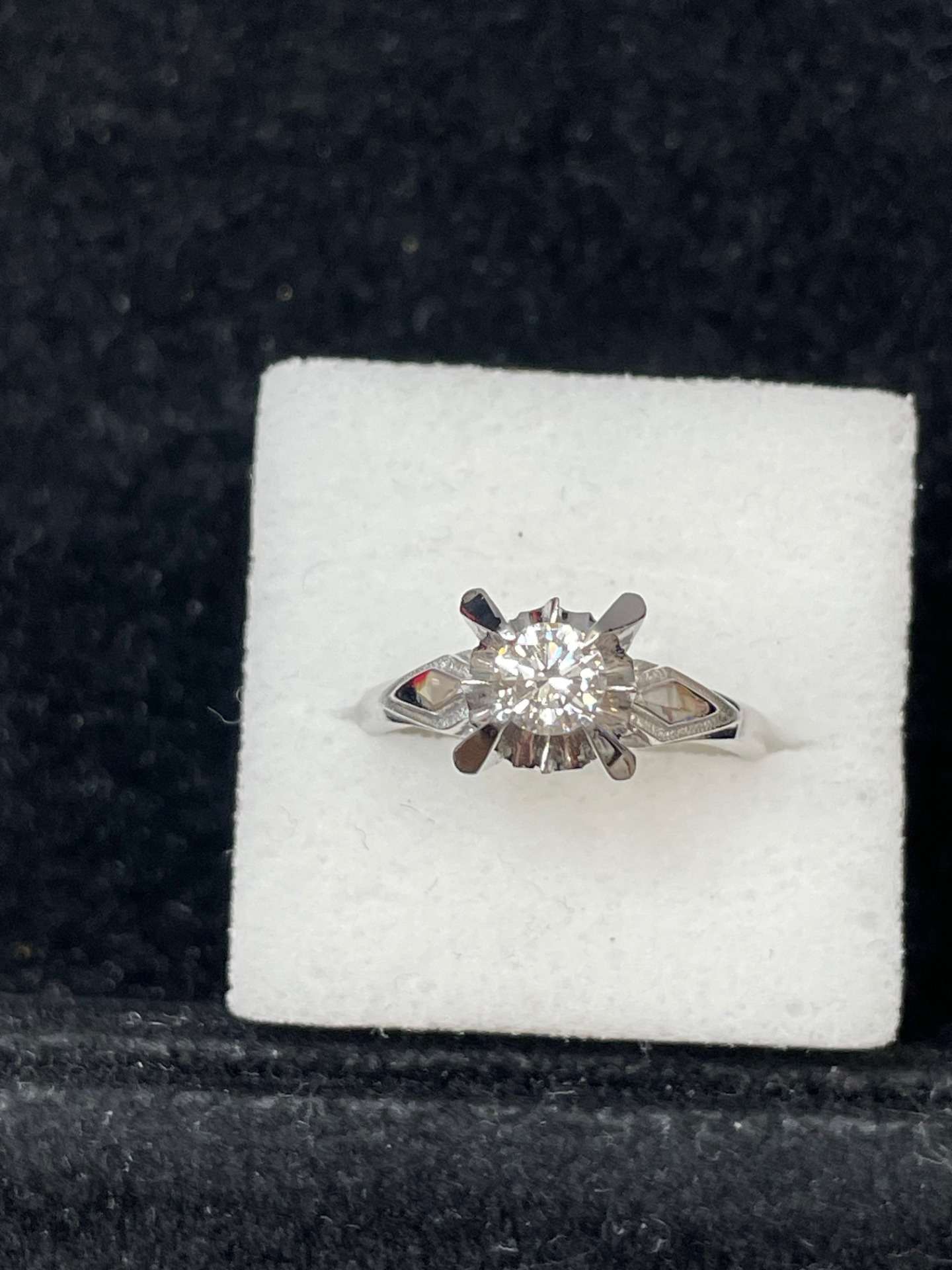 金・プラチナ　高価買取致します。